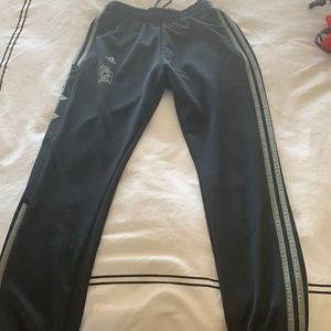 Calabasas Sweats- men’s size Small